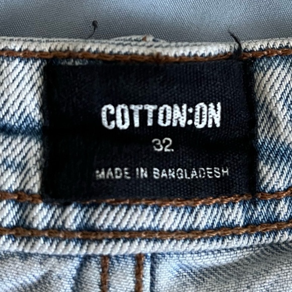 COTTON-ON LIGHT WASH JEANS - Picture 4 of 5